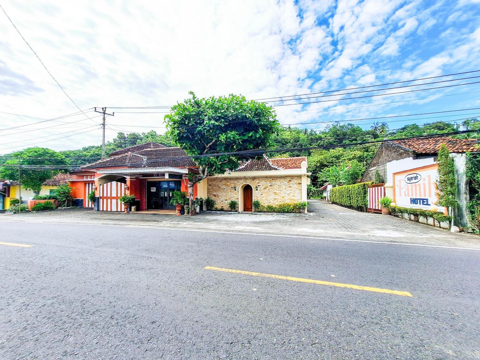 沙里亚1号家庭酒店 帕朗特里蒂斯 外观 照片